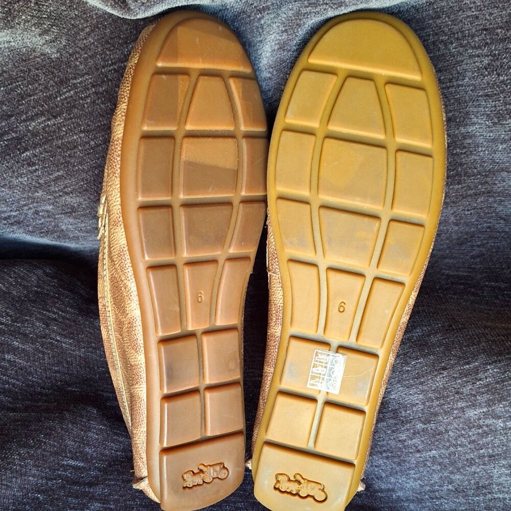 New Woman's Coach Leather Marley Coated Canvas Loafer Shoes Tan Size 6 - Picture 3 of 5